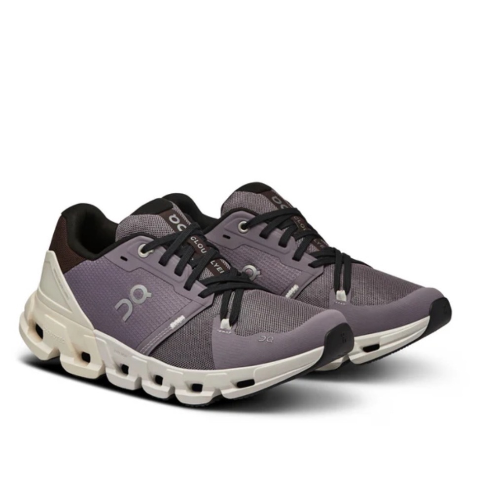 Women’s size 8 On Cloud Cloudflyer 4 running shoe